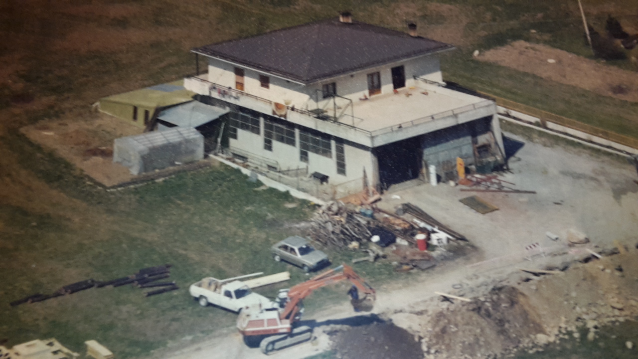 Magazzino in costruzione (1973)